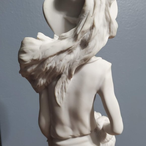 GIUSEPPE ARMANI FIGURINE